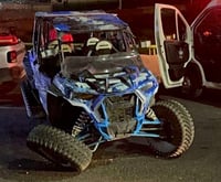 Vuelcan jóvenes que se encontraban alcoholizados en vehículo Rzr