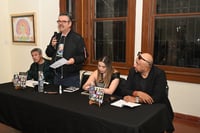 Presentan nuevo libro del escritor lagunero Gilberto Prado Galán