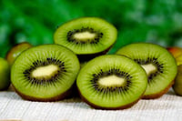 Kiwi, la fruta saludable y nutritiva que no es adecuada para todos