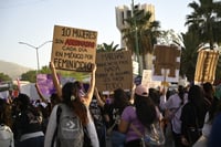 Miles de mujeres marchan por el Día Internacional de la Mujer en la Región Laguna