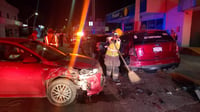 Conductor pierde el control de su vehículo y provoca múltiple colisión en el centro de Torreón