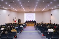 Médicos exploran avances clínicos y quirúrgicos en congreso de UAdeC