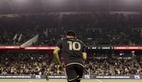 ¿Qué pasó con Carlos Vela y por qué no está jugando actualmente?