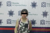 Detienen a mujer por robo a comercio, se llevó una bocina, un celular y una tablet