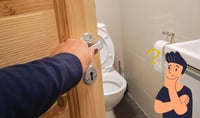 ¿La puerta del baño debe estar abierta o cerrada? Esto dicen expertos