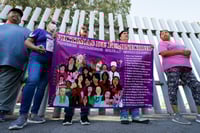 Por falta de pago del Estado a los hijos de las víctimas de feminicidio, toman edificio Coahuila