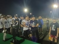 Los Cyclones TRC vuelven a coronarse en la Liga Estudiantil de Futbol Americano Norte
