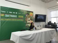 Ruth Castro conversa sobre la biblioteca del Arocena en la FILC 2025