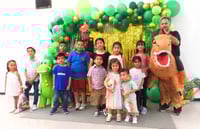 Festejan a hijos de maestros