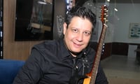 Cantautor lagunero abrirá conciertos de Mocedades
