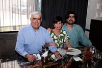 Disfrutan de un 'apapacho' al corazón