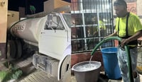 Reparten agua en pipas por desabasto de agua en Madero tras el colapso de dos pozos