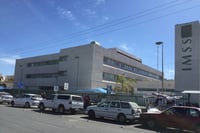 Menor de 13 años resulta intoxicado tras ingerir agua contaminada en colegio de Gómez Palacio