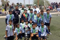 Mini Galácticos se coronan en Liga Regional de Futbol