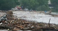 Al menos seis muertos por inundaciones tras fuertes lluvias en el centro de Texas