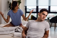 ¿Qué es el síndrome de Simón y por qué se presenta en hombres mayores de 30 años?