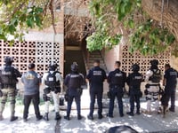 Aseguran 17 kilos de marihuana, cocaína y vapeadores en vivienda de Torreón