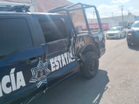 Camión impacta patrulla de la Policía Estatal en Gómez Palacio