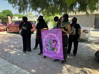 Se manifiestan en Centro de Justicia Penal por caso de Claudia, mujer violentada en Torreón