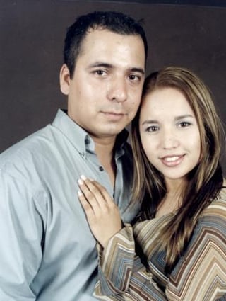 06 de febrero de 2005

Sergio Allan Hernández del Bosque y Angélica Lucero Martínez formalizaron su compromiso matrimonial el primero de febrero de 2005.