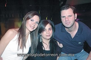 Karla Villa, Loreta Zablah y Poncho Ornelas