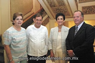 Susana de Jalife, Padre José Natividad Fuentes, Marilú Fernández Anaya y Carlos Jalife