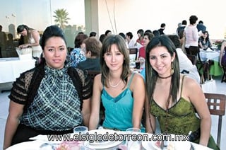 Pamela Mijares Campa, Olivia Ramos Campa y Tania Trsafi Treviño