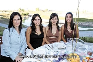 Nayeli de la Garza, Claudia Padilla, Ana Villar y Marcela Armendáriz de Bustos