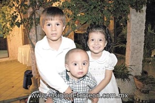 Santiago, Luciana y Heriberto