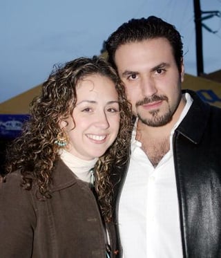 pa_02022006 
Nelly Fernández de Villarreal y Mario Villarreal.