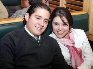 pa_05022006
 Aldo Serna y Claudia Santana de Serna