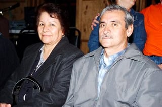 pa_05022006 
 Ramiro Hernández y Esther Catarino