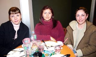 va_05022006
 Lorena González, Silvia Torres y Patricia Pérez