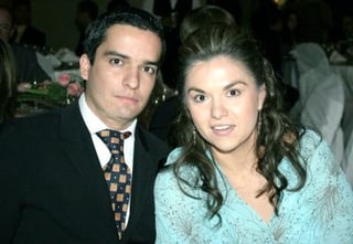pa_11022006 
Alejandro Ceniceros y Nayeli Fénix.