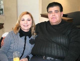 pa_12022006 
Blanca Farías de Bustos y Javier Bustos