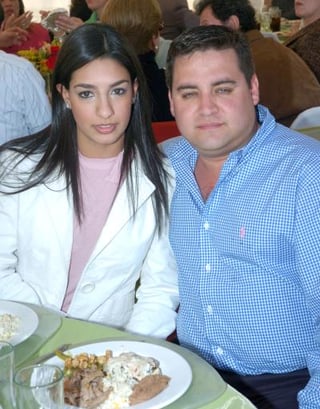 pa_12022006 
Lizeth Giacomán y José Humberto García.