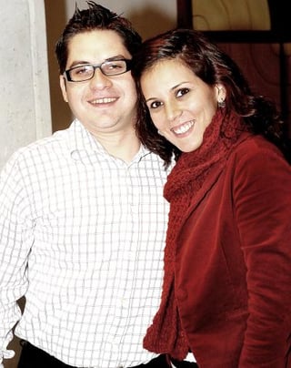 pa_24022006 
Miguel Mena y Mafer Belmont.