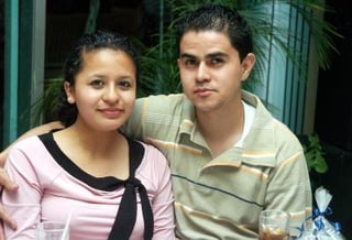 pa_28022006 
Saraí Gutiérrez y Luis Felipe Morales.