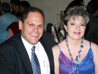 pa_05032006 
Carlos Valdez y Adriana Vargas