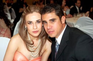 pa_06032006 
Marilé Ávila y Ricardo Siller.