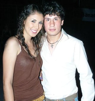 pa_10032006 
Dayana Kort y Roberto Massa.