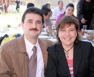 pa_18032006 
 Gabriel y Marli López