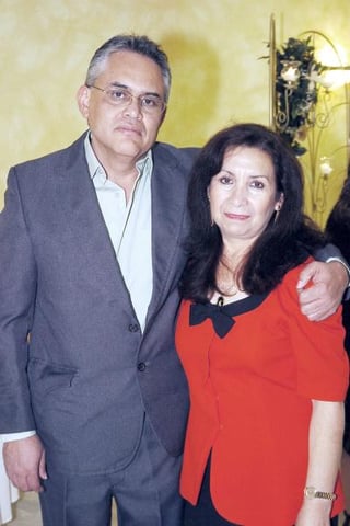 pa_19032006 
Roberto Pérez y Martha Soto de Pérez.