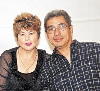 pa_19032006 
Antonieta de Casas y Enrique Casasd Martínez.