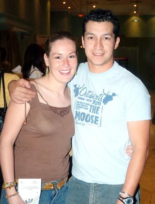 pa_19032006 
Ana Alarcón  y Omar Vélez.