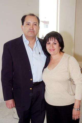 pa_24032006 

Carlos Frausto y Gabriela Vázquez.