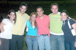 23052006 
Nuria Murra, Fernando Garza, Pamela Graham, Diego Aguayo, Jorge y Marisol Olivares.