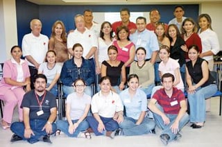 27052006 
Colaboradores de reconocidas empresas que asistieron al Octavo Diplomado en Administración de la Capacitación 2006.