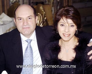 03122006 
Víctor Viesca y Selina de Viesca.