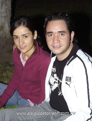 05122006
Katalina Díaz y Alejandro Teele.